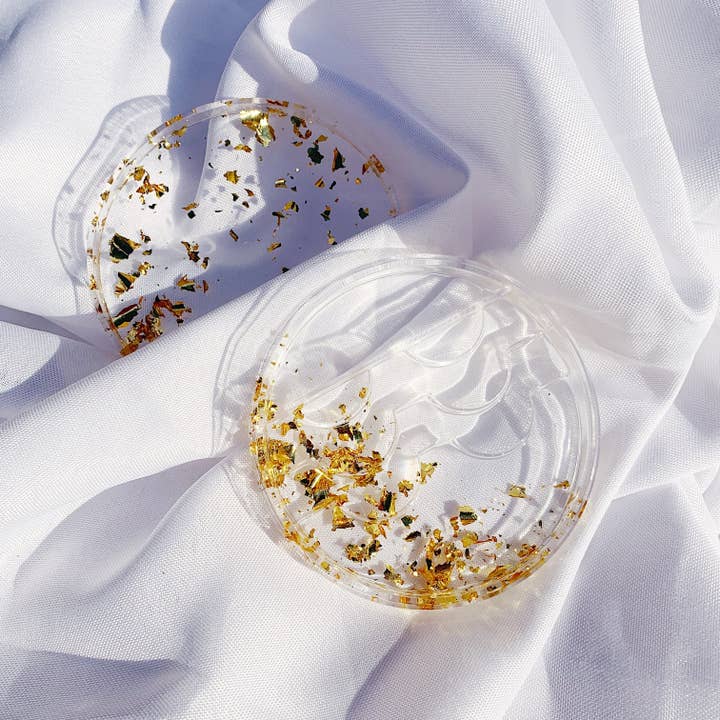 Circle Eyelash Tray + Cover for wholesale by Nony Design Company