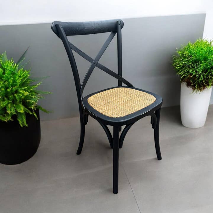 Sort fransk krydsrygstol for engroshandel hos Minster Stylish Living Ltd