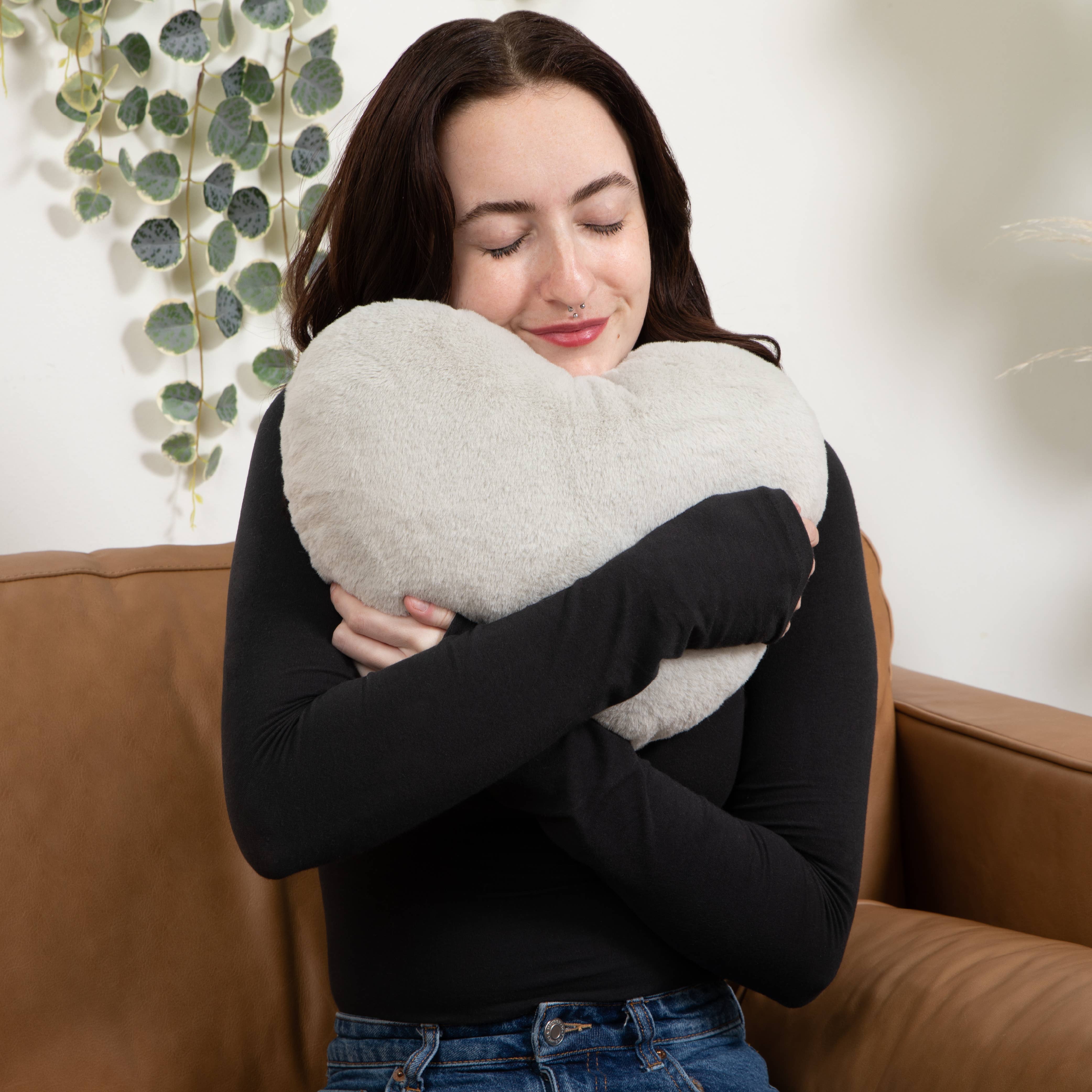 Hugimals World - Wholesale Spa/Therapy Pillow - Heart to Hug Pillow - Soothing Gray3