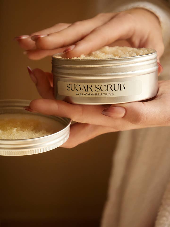 Opgeklopte Vanille Kasjmier Suikerscrub voor wholesale door Refillery Haus