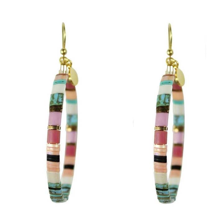 Kleurrijke Miyuki Tila parel creolen 62 mm voor wholesale door CLAIRE BERTEAU