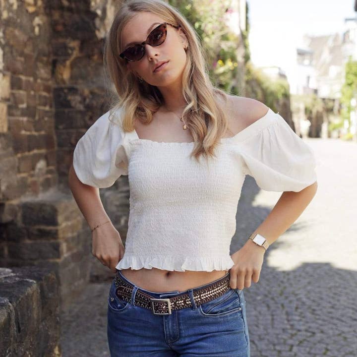 Amsterdam Heritage Leather Belts, Bags, Jackets & Apparel - Wholesale Belt - Women's - Ezra | Gold and Silver Buckle Square Studded Leather Belt22