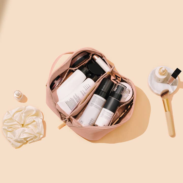Maison Minimalist - Wholesale Makeup/Cosmetic Bag - SALY | Expandable Travel Makeup Bag17