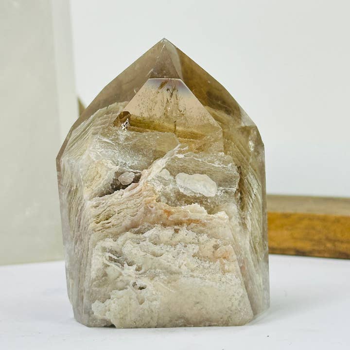 Lodalit poleret krystalpunkt natursten for engroshandel hos Rock Paradise