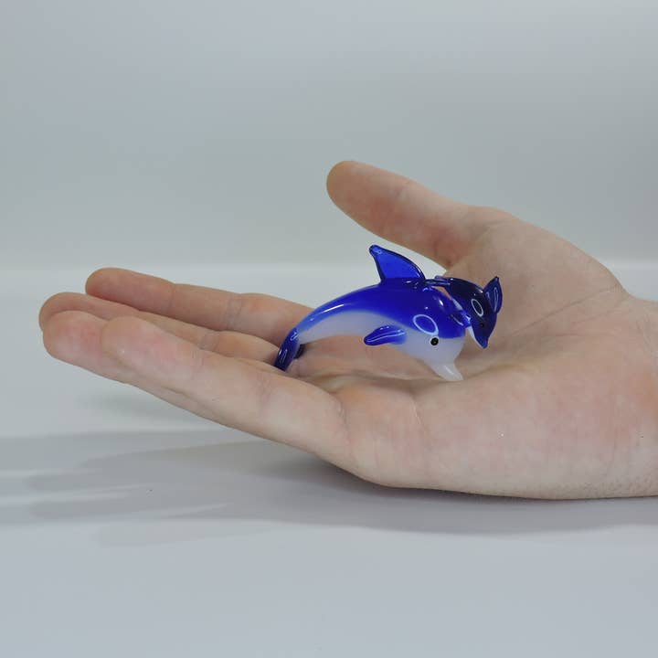 Handmade Glass Mom and Baby Dolphin for wholesale by Gift Gallery Glass