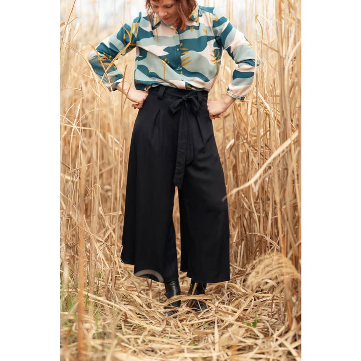 Eglantine et Zoé – wholesale Fabric – Black Licorice Fabric - Viscose Twill1