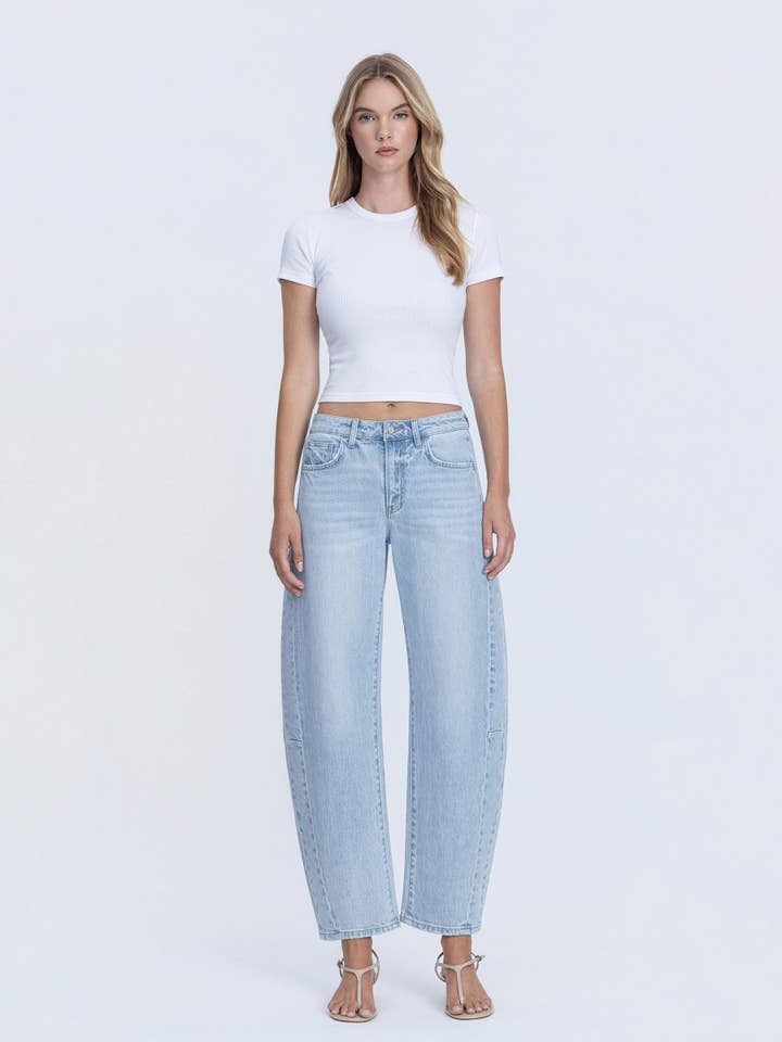 HØJ TALJE LYS VASK SØM DETALJE CROP BARREL JEANS T7280 for engroshandel hos VERVET by FLYING MONKEY