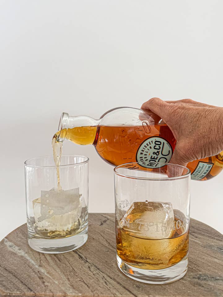 Whisky Rock Briller for engroshandel hos Everything Labeled- Decorative drinkware for every ocassion