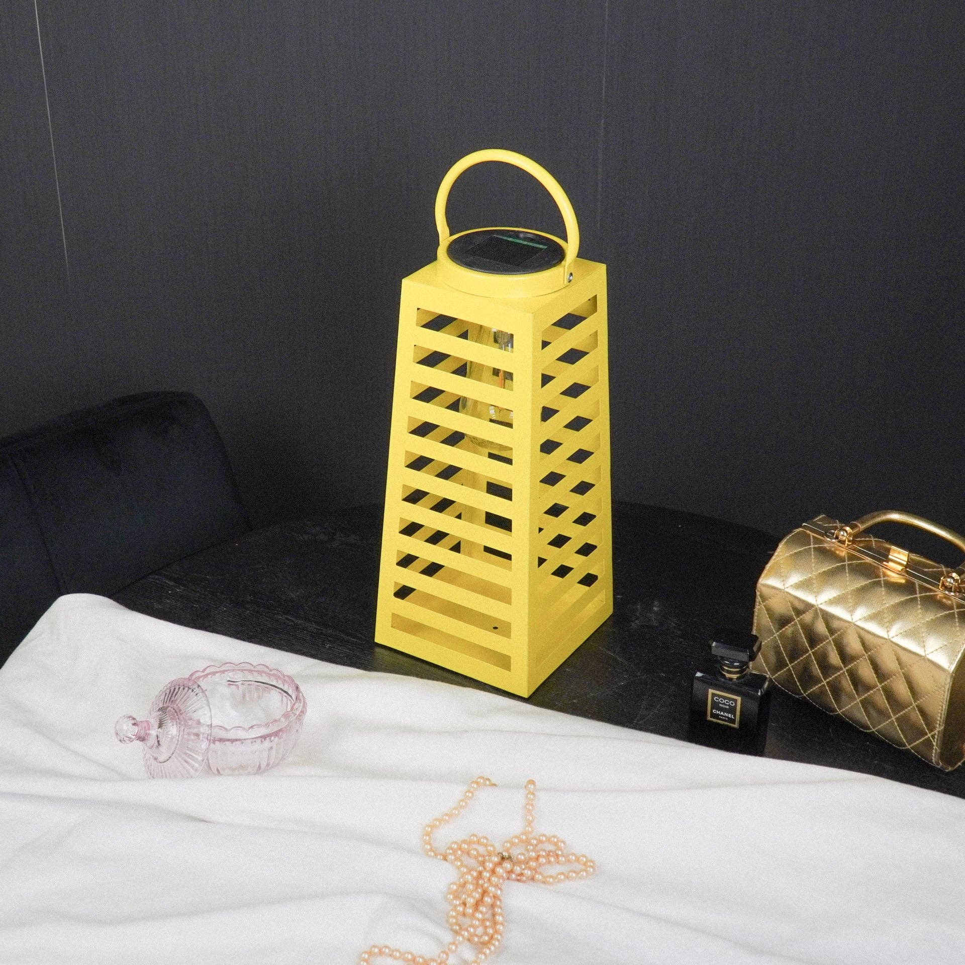 Housevitamin bv - Wholesale Lantern - Lamp- Lantern  - Solar - Metal - Yellow - 14x32,5cm5