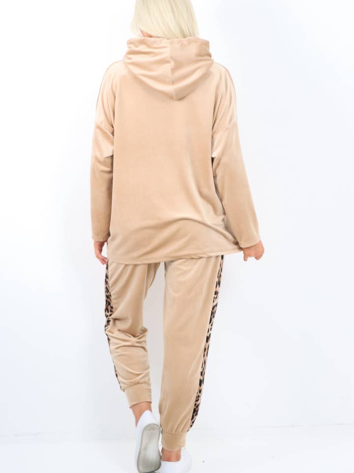 Miss Bold - Wholesale Lounge Set - Women's - Italian Leopard Print Panel Hooded Velour Co Ord Set