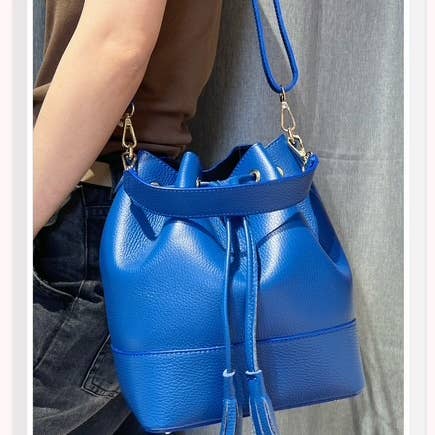 Z et Z - Wholesale Shoulder Bag - Women's - Large grained leather bucket bag 202619