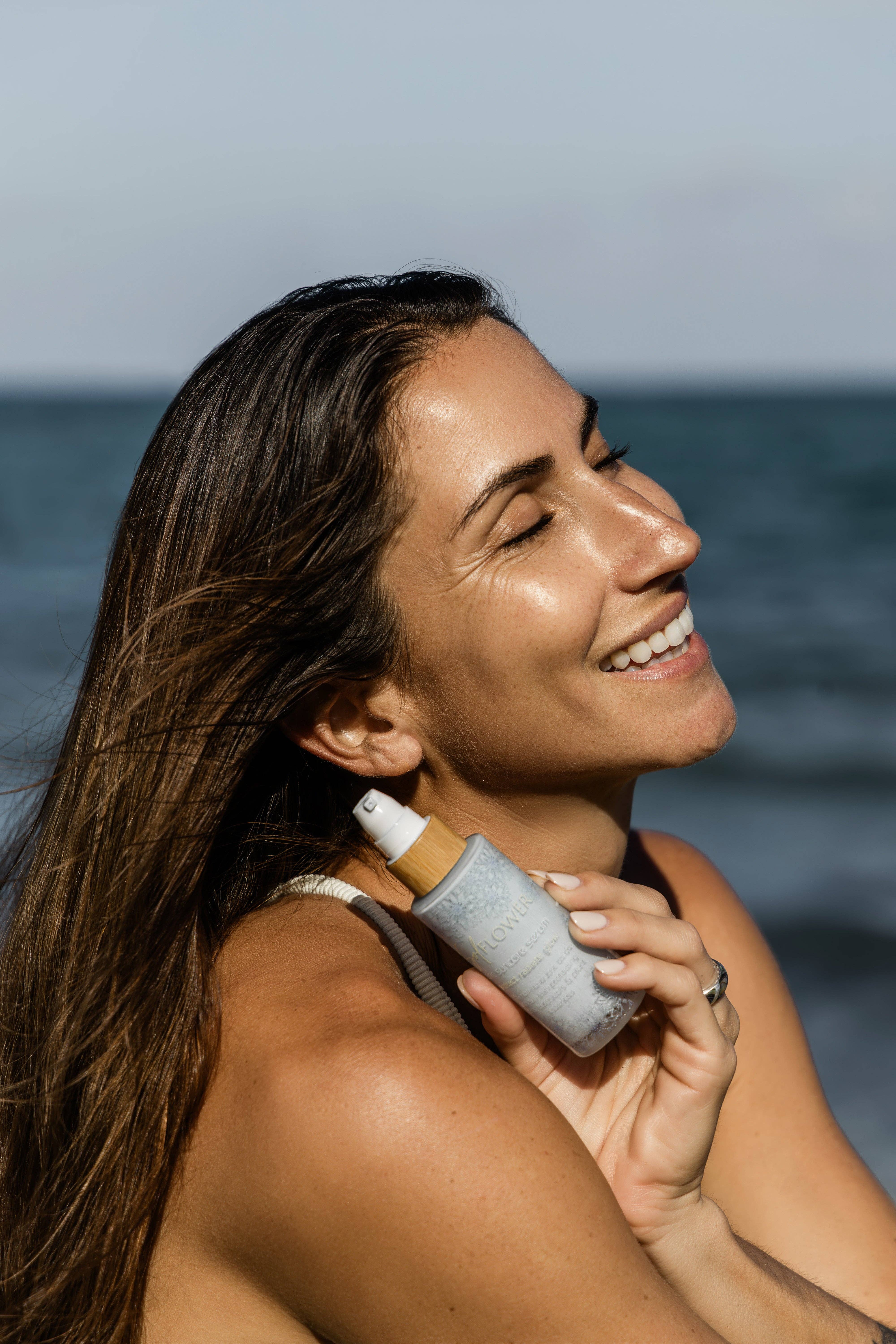 Sol Babe - Wholesale Sunscreen - Sol Flower - Zinc Suncare Serum4