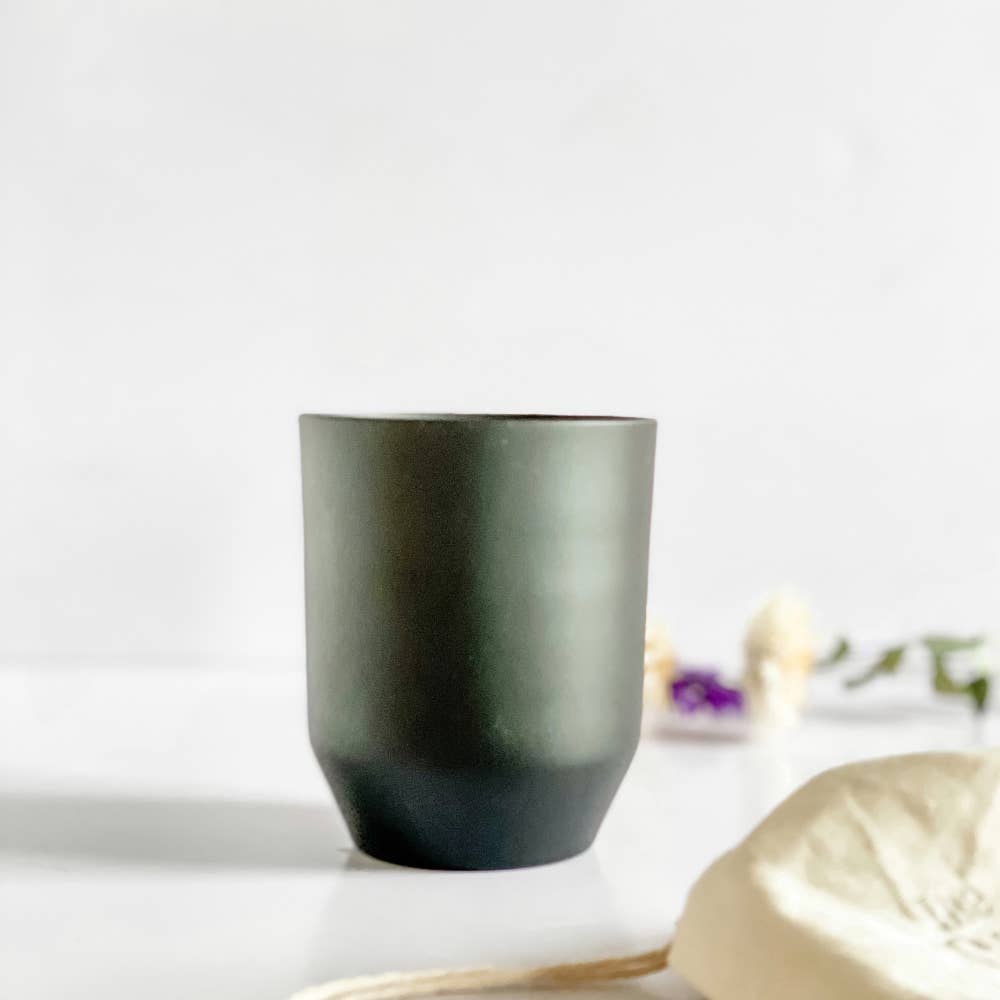 The Gilded Violet Co – wholesale Jar/filled candle – Uplift Black Steel Candle