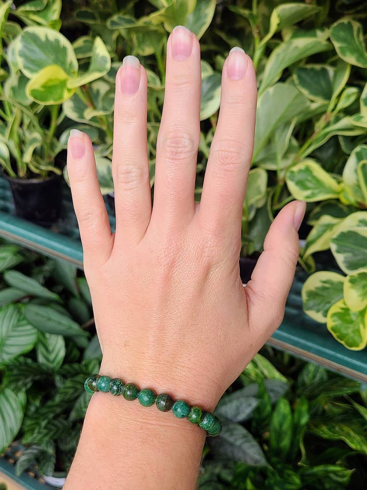 Bracelet Verdite africain vert pour la vente par Kiwi's Garden Center