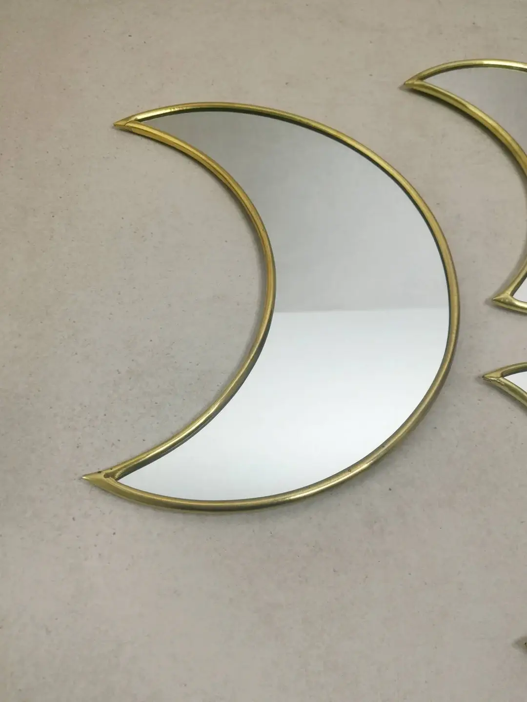 High crafty – Großhandel Wandspiegel – Mondspiegel mit goldenem Messingrahmen – Handgefertigter marokkanischer Mond12