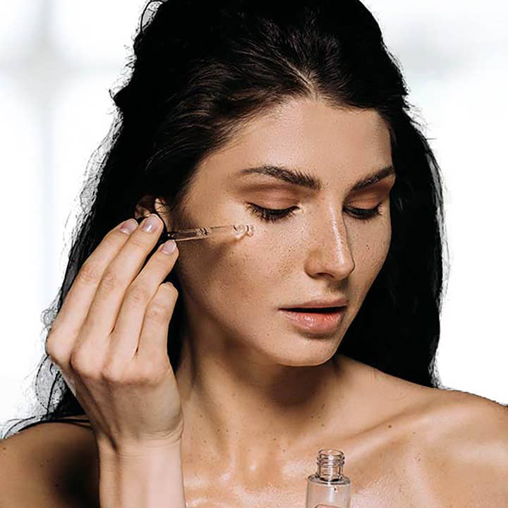 Visage Pure - Wholesale Facial Serum/Concentrate - Nature's Elixir - Essential Revitalizing Vitamin and Nourishment - Serum4