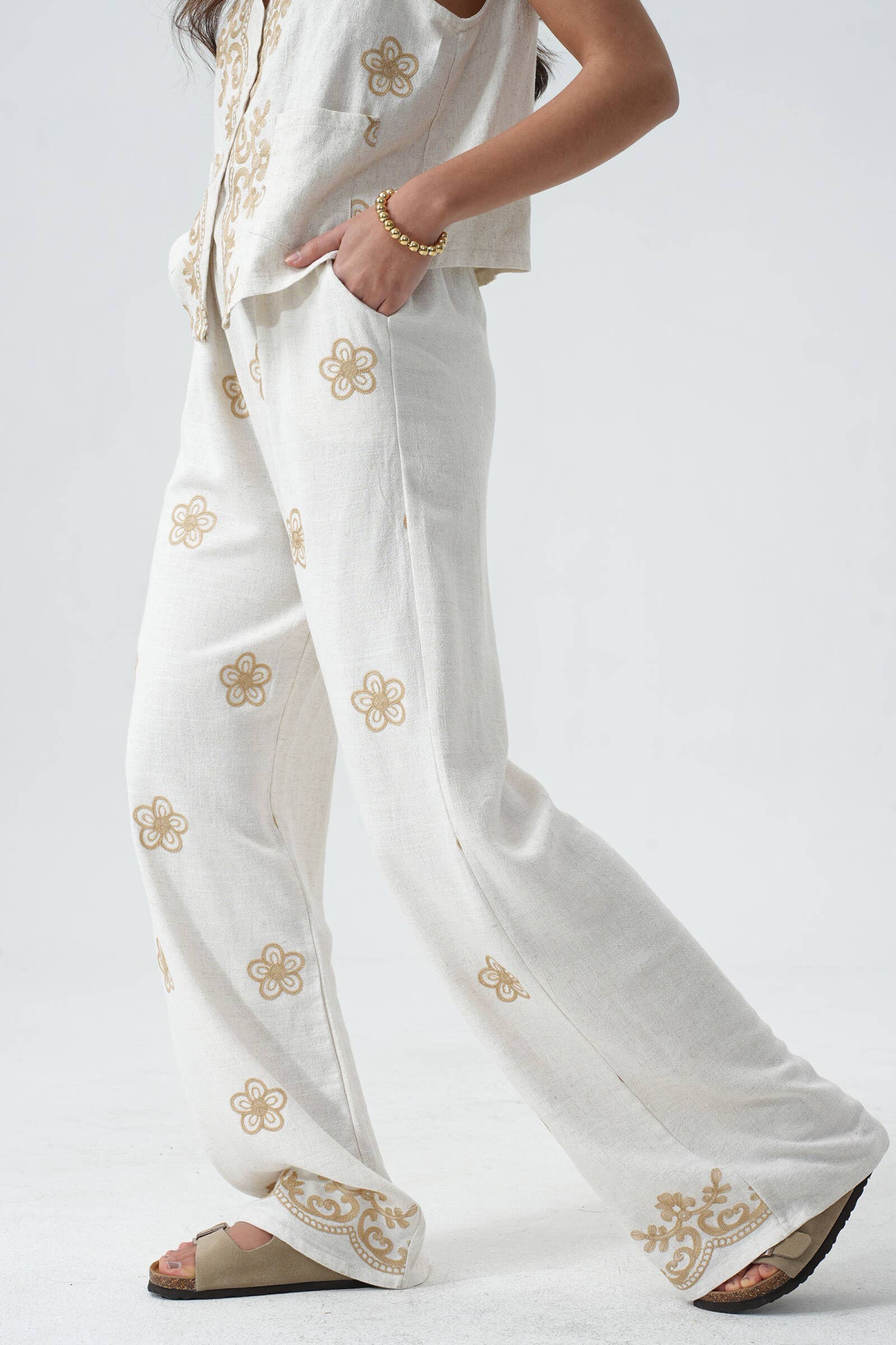 Beige Lässige Leinenhose mit floraler Stickerei PAN-523 für den Großhandel auf Faire0