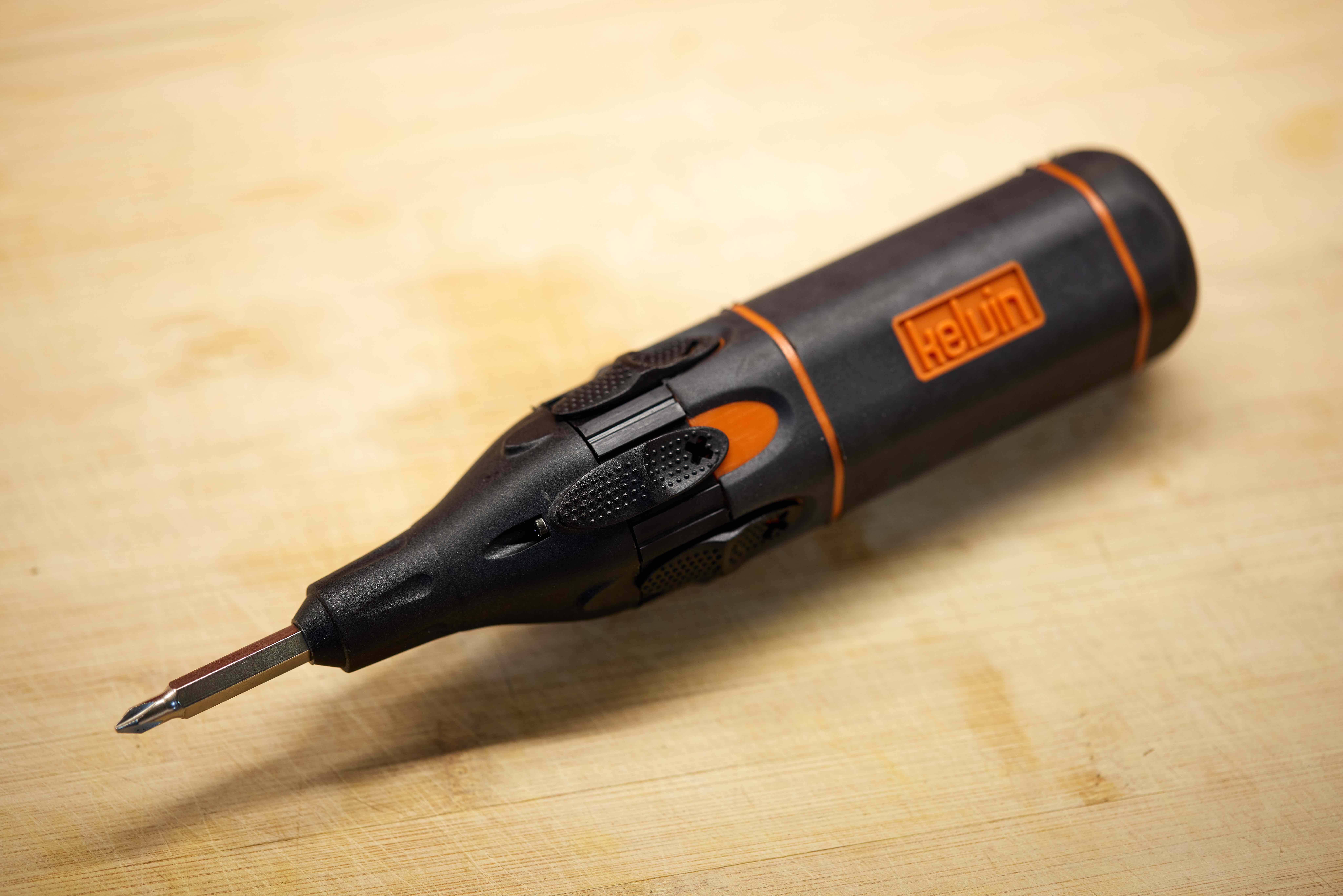 Kelvin Tools - Wholesale Handy Tool - Kelvin Retractor Auto Advance 6 bit screwdriver1