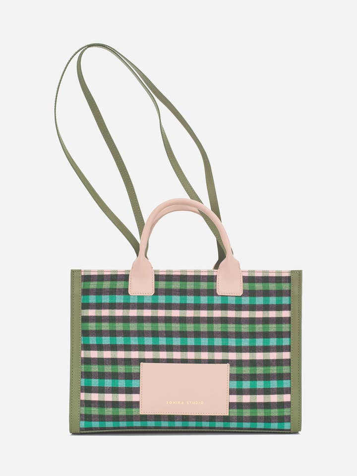 Tonika | Wild orchid for wholesale by Sonika Studio