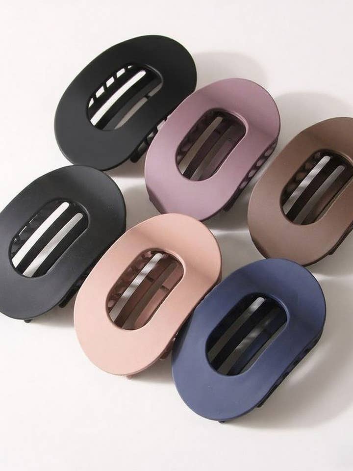 CWAHA07450_LARGE ROUND FLAT HAIR CLAW CLIP STRONG GRIP for wholesale by NINEXIS