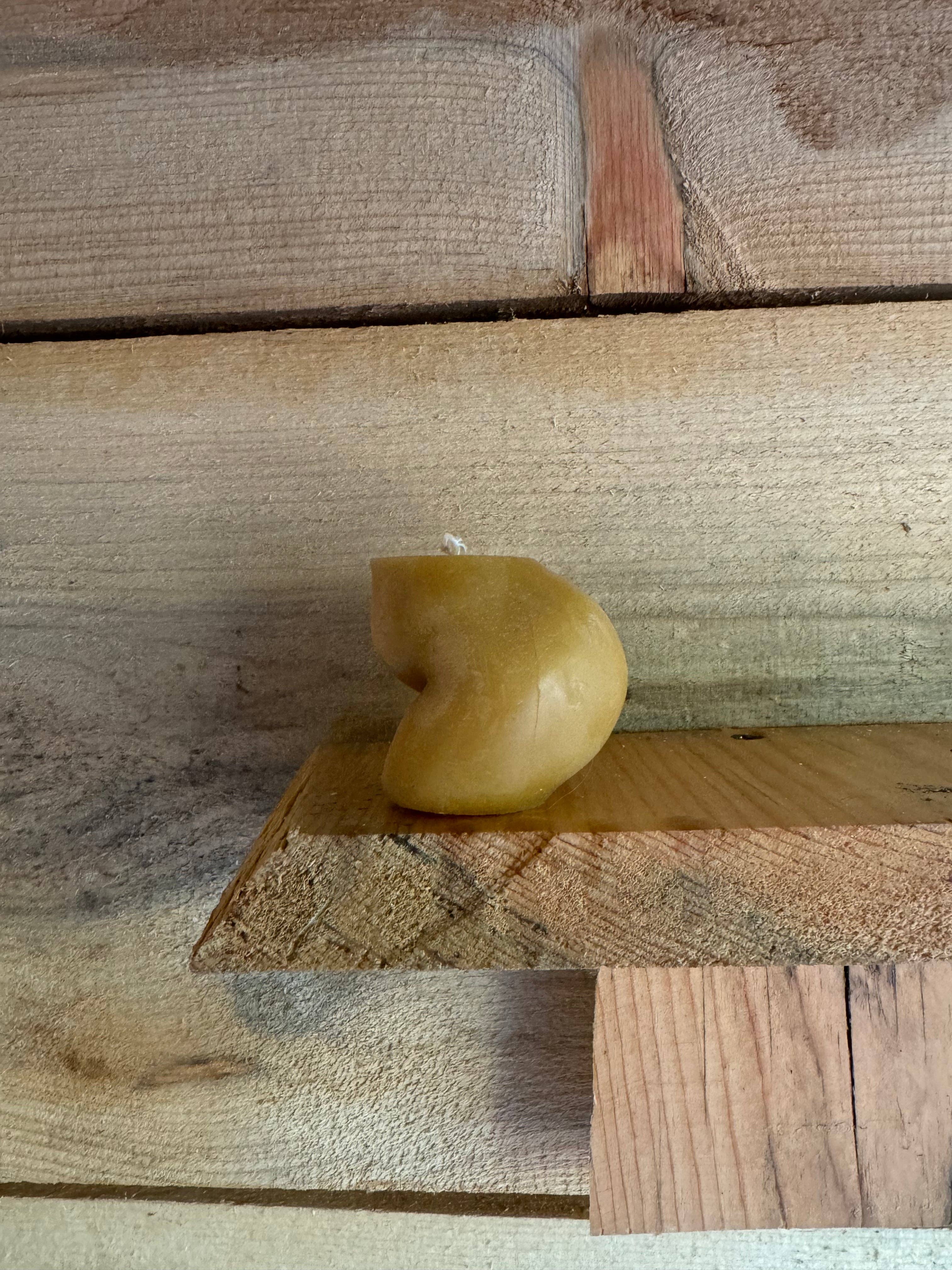 Mother Madre Bees - Wholesale Novelty Candle - Booty Babe — Beeswax Affirmation Candle3