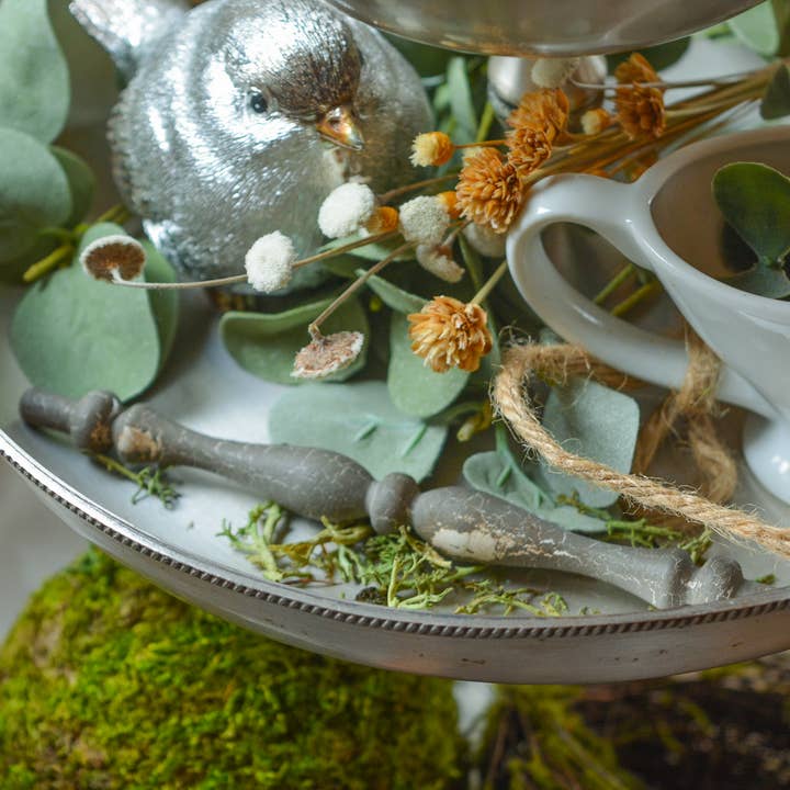 Bluebird Nest Boutique - Wholesale Ornament - Charcoal Chippy Spindle- Small 6"3