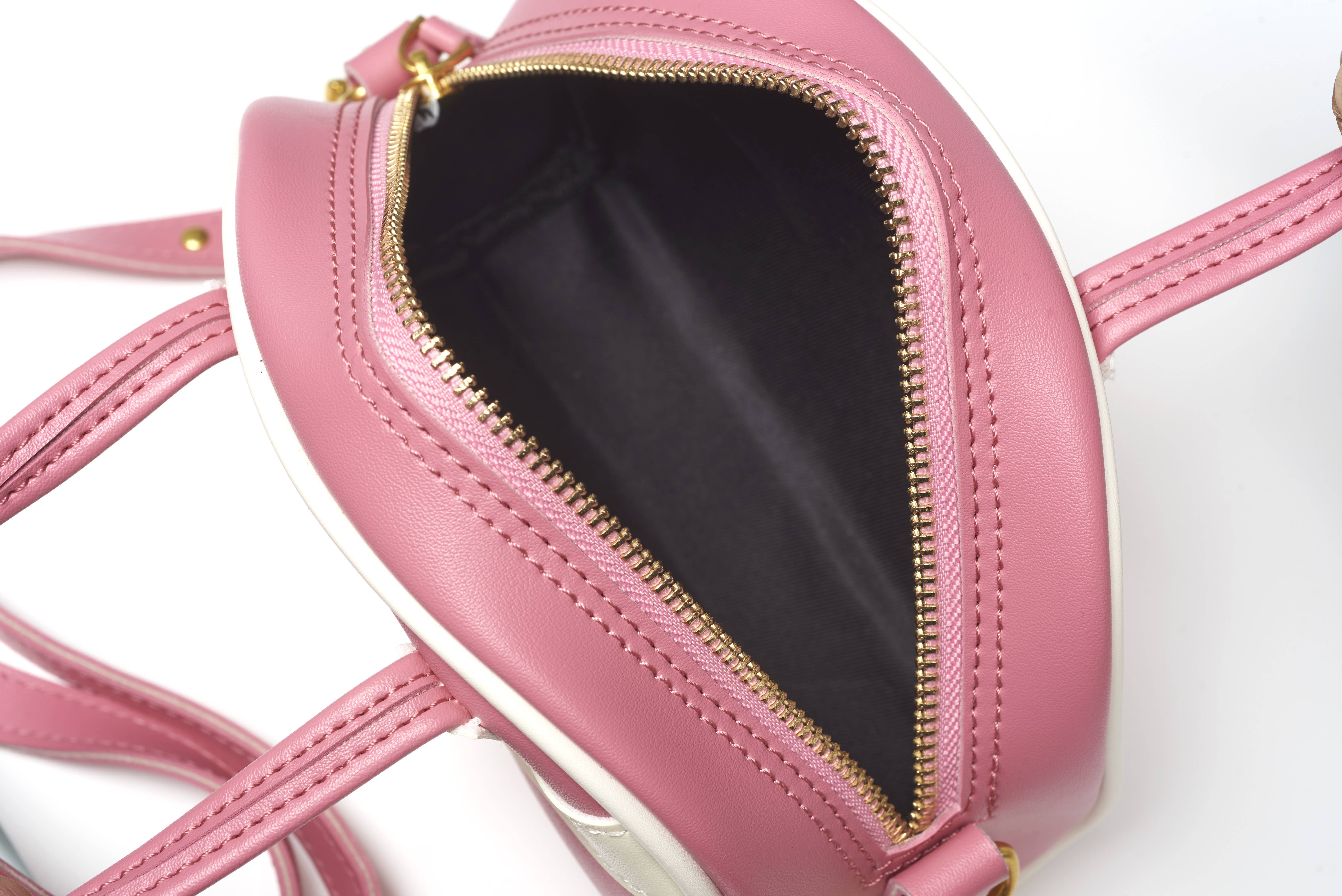 KEH-NOO – wholesale Purse/bag accessory – Women’s – Nomad Chic Mini Bag with Gold details and modern pop style12