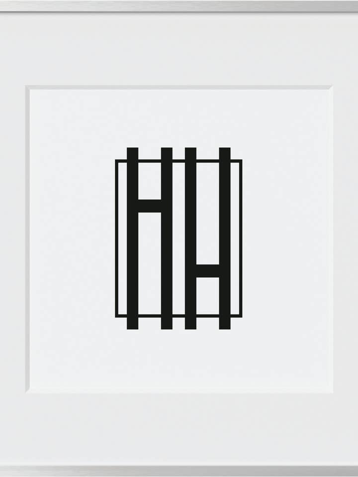 Cadre Photo Carré en Verre Métallisé Argenté pour la vente par Haus and Hues