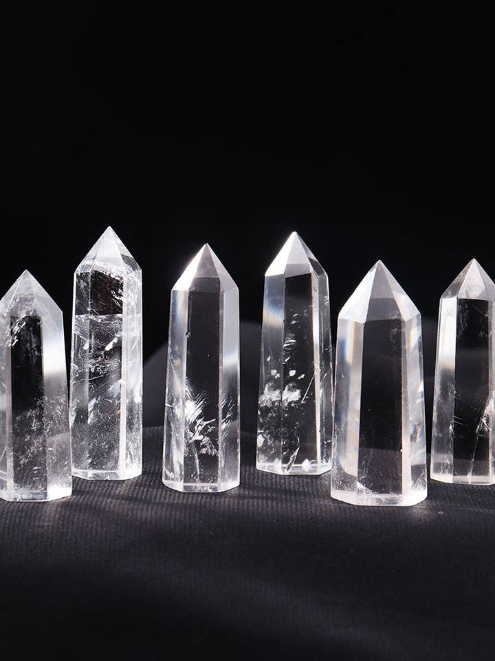 Torre di Quarzo Ialino - Purifica & Equilibra, Regalo di Natale di Cristallo per la vendita all'ingrosso da parte di Moon Rituals