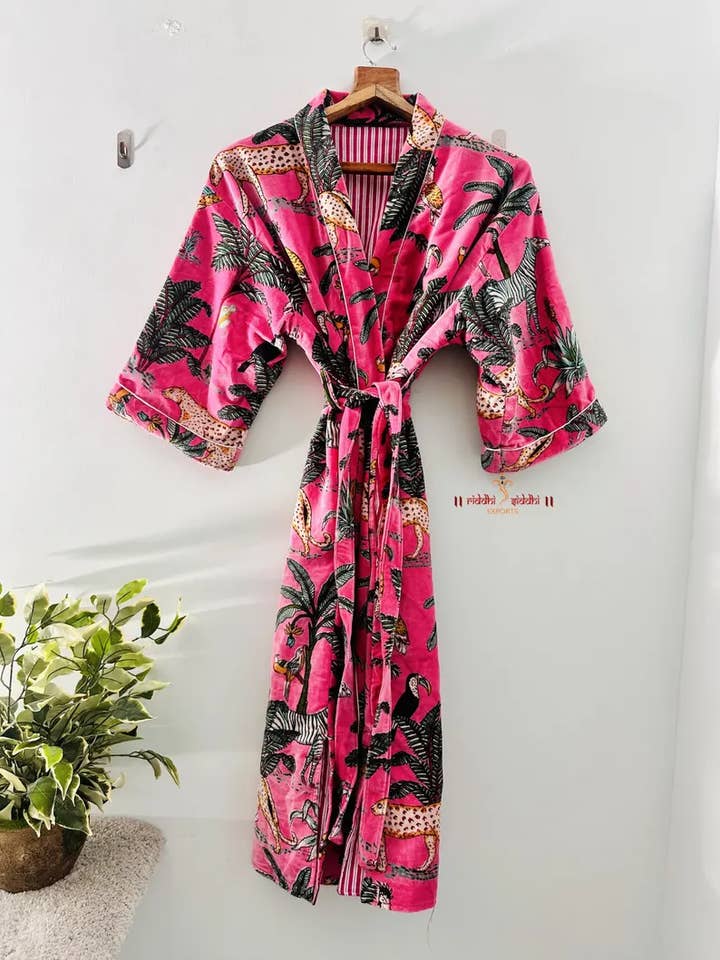 GYPSY STUDIO - Wholesale Robe - Women's - Jungle print pink color velvet robe| women wear kimono robe|5