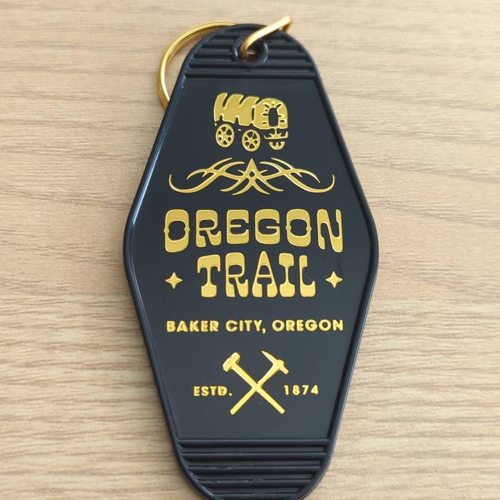 Savaria Marie Design - Wholesale Keychain - Unisex - Baker City Oregon Trail Retro Motel Keychain