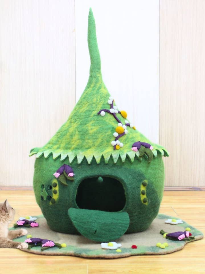 Felt Cat Cave with Berries Design and Mat - Pure Wool Bed for wholesale by Woollyfelt
