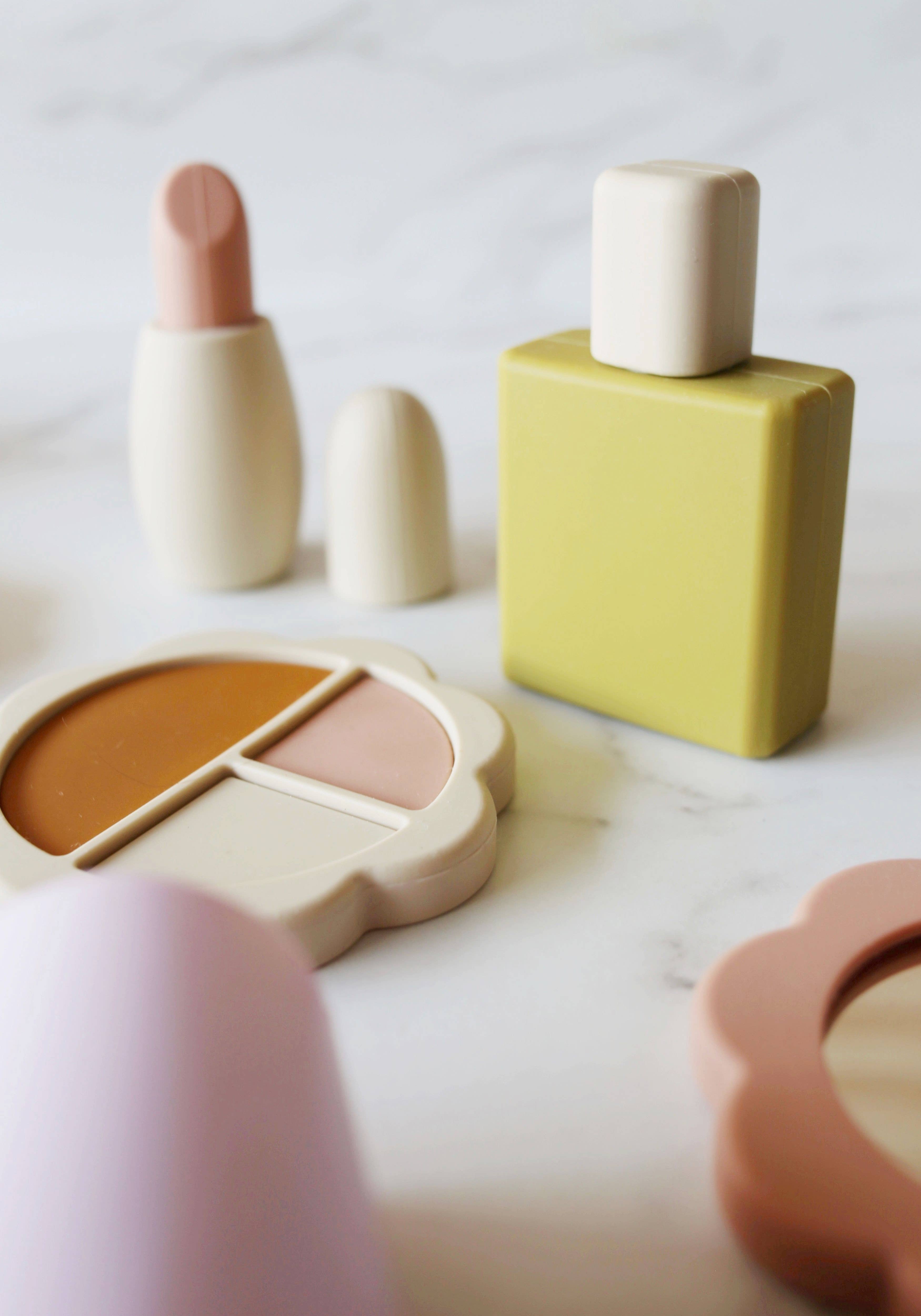 Marlowe & Co - Wholesale Toy Set - Kids - Silicone Hair and Makeup Play Set21