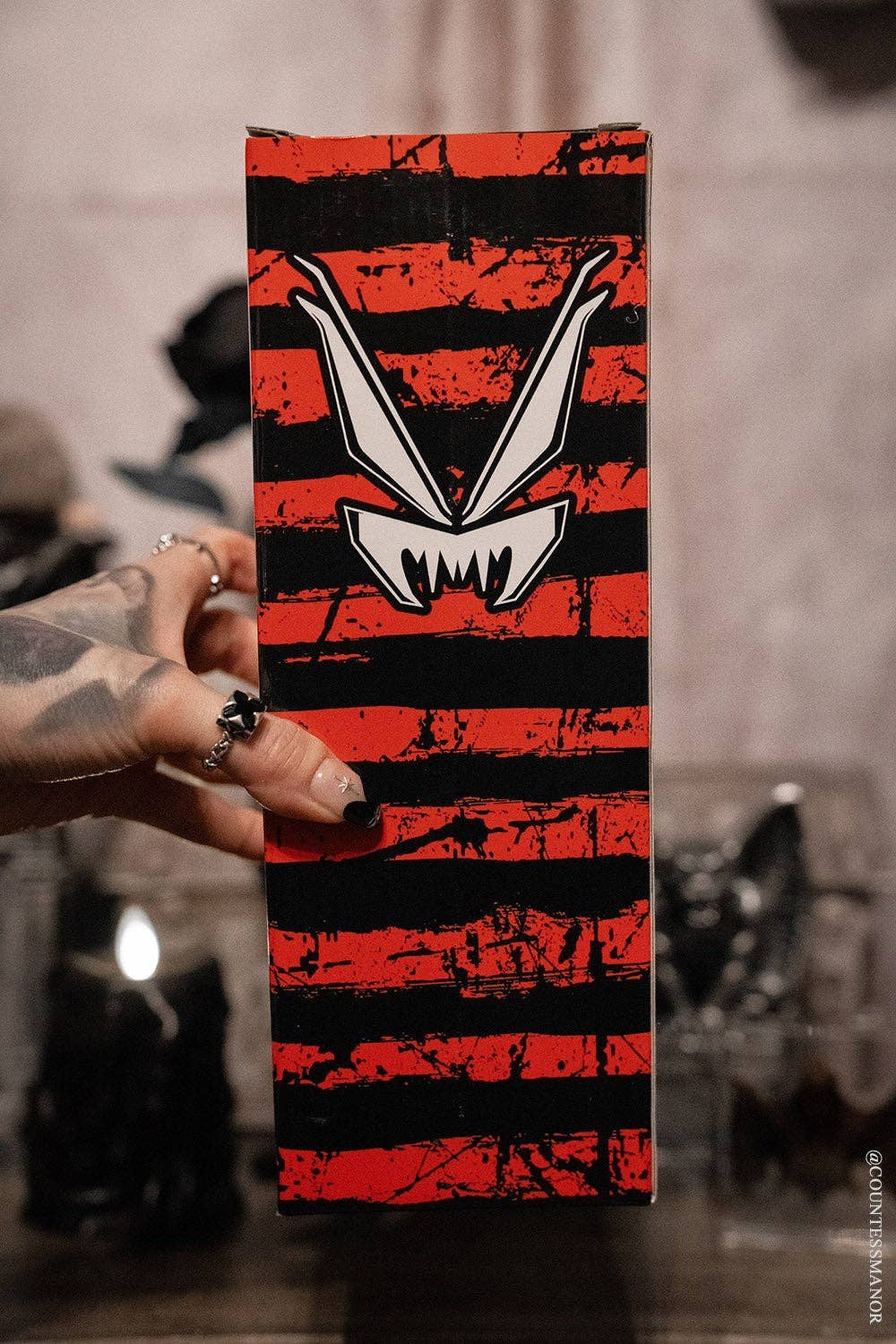 vampirefreaks – Engroshandel Vandflaske – Frække Liste Krampus 32 Oz Vandflaske3