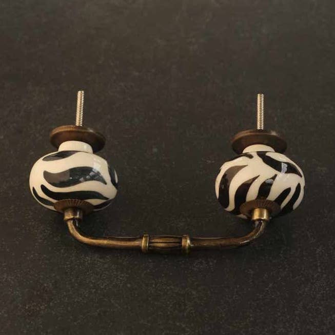 KNOBCO - Wholesale Knob/Pull - Black and White Round Cabinet Pull, Dresser Knob0