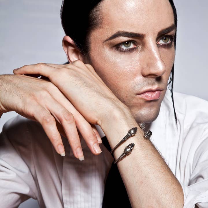 Miyu Decay – wholesale Manschettarmband – Liten Bat skalle armband i mässing och Sterling Silver2