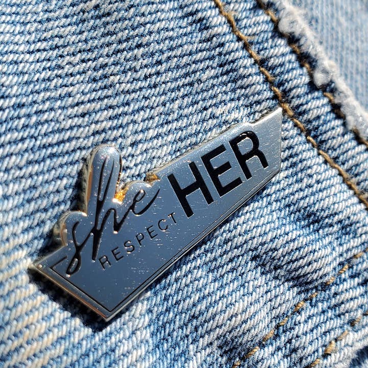 She Got The Juice - Wholesale Lapel Pin/Button - Respect Her - Pronoun Lapel Pin1