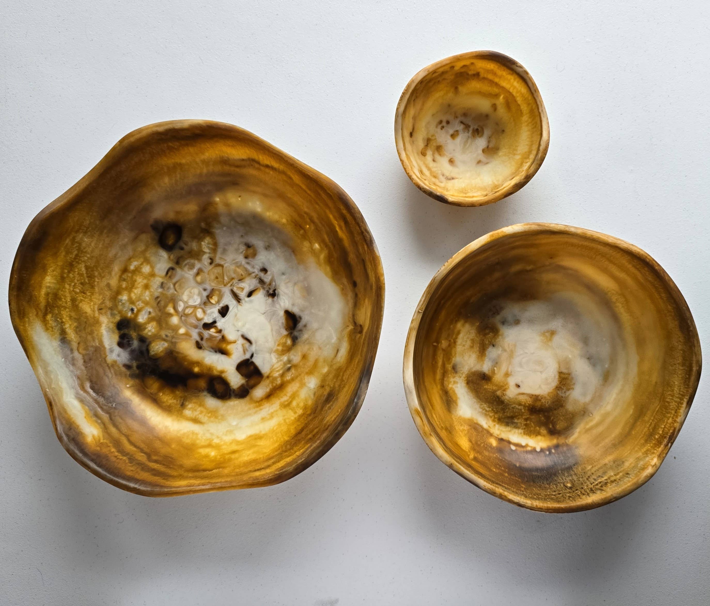 Gibb & Daan - Wholesale Serve Bowl - Large wavy 3 bowls Set - Matte Finish Hand Poured Resin16
