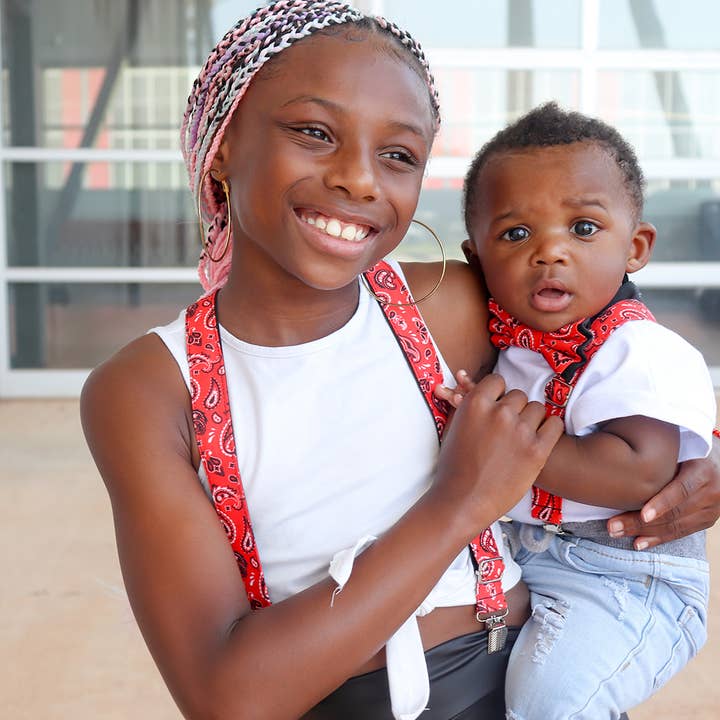 Dapper Xpressions - Wholesale Bretels - Uniseks - Rode bandana, dunne bretels en vlinderdas, handgemaakte formele kleding3