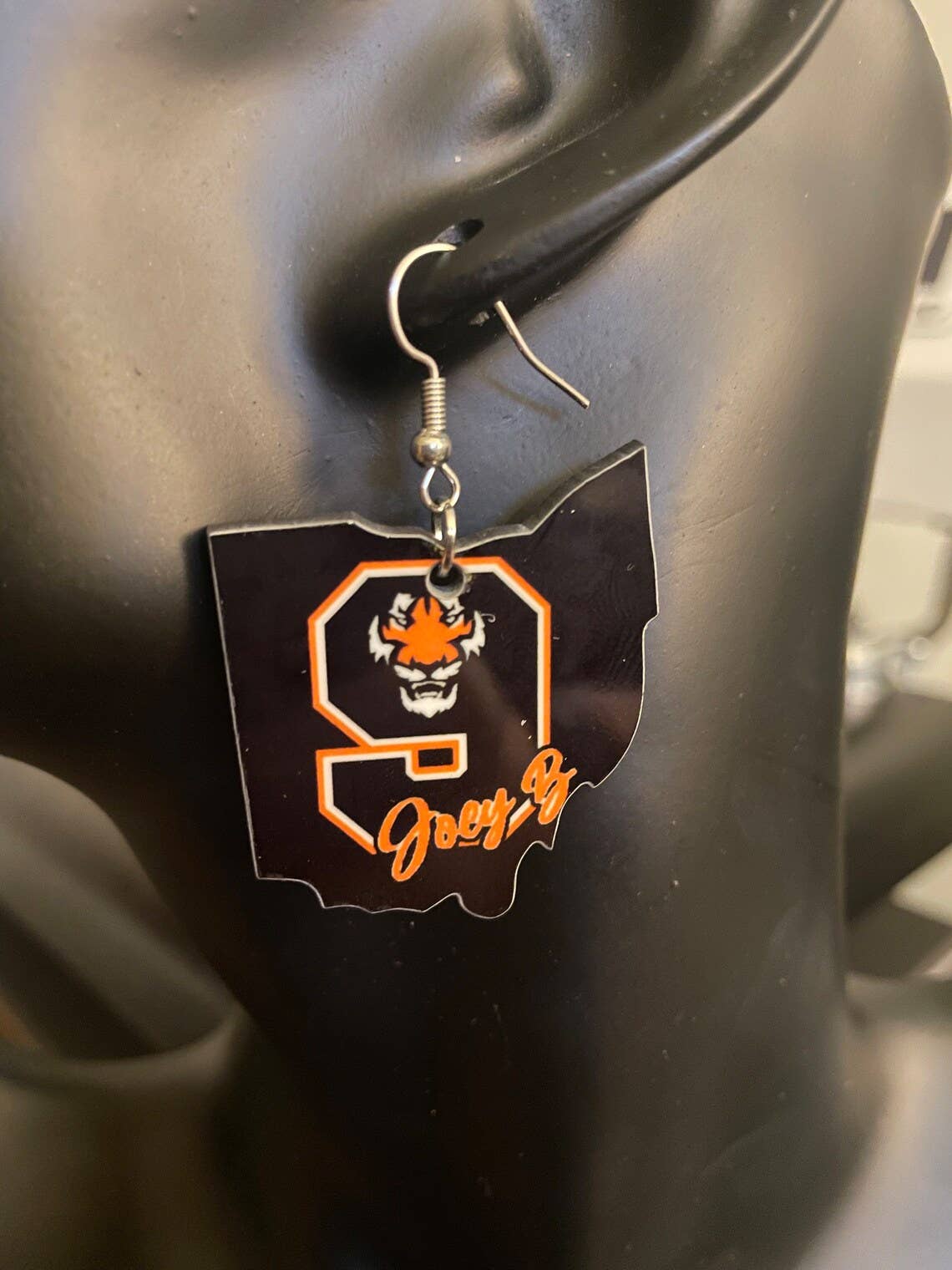 Shades Jewelry & Gifts – wholesale Dangle earrings – Joe Burrow #9 Cincinnati Bengals Earrings1