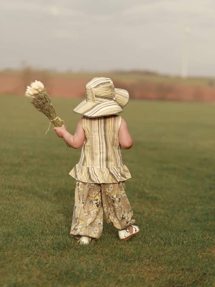 Yo Baby - Wholesale Top & Pant Set - Kids - Kids Brown Floral Top & Striped Pants with Printed Ruffle Design8