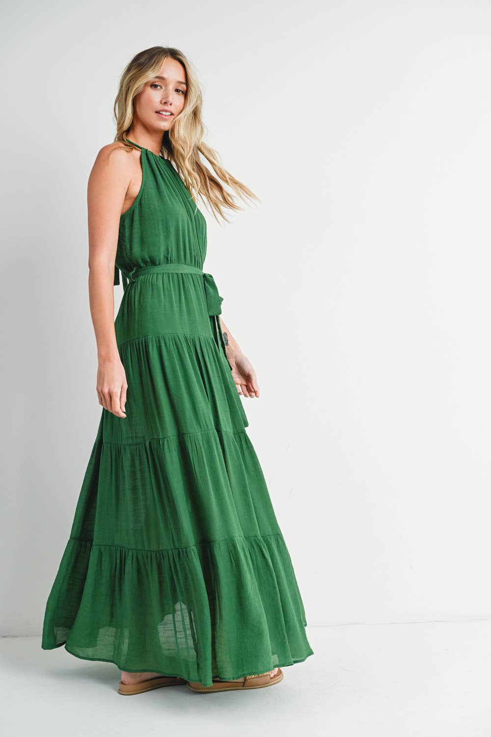 Bluivy – Vestido - Mulher por atacado – VESTIDO MAXI DE CINTURA COM HALTER EM CAMADAS18