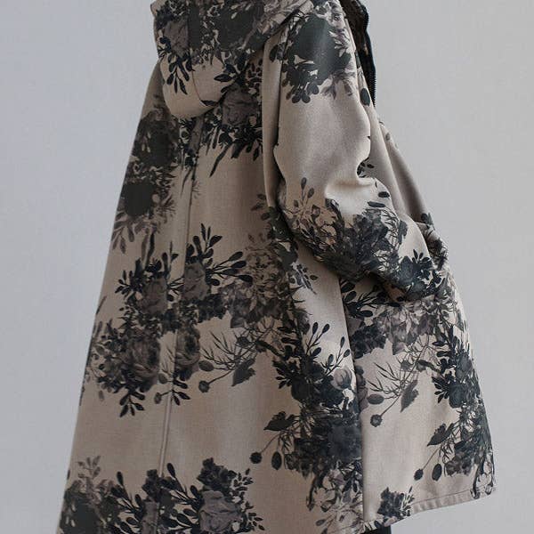 Artistic Retro Loose Floral Printed Hooded Long Sleeves Outwear for wholesale by Sheer Trend