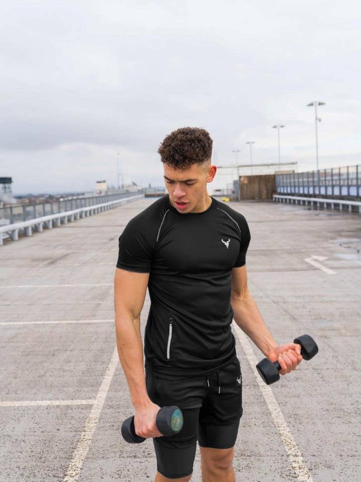 T-Shirt Hybrid Cerus Black pour homme pour la vente par Cerus Clothing