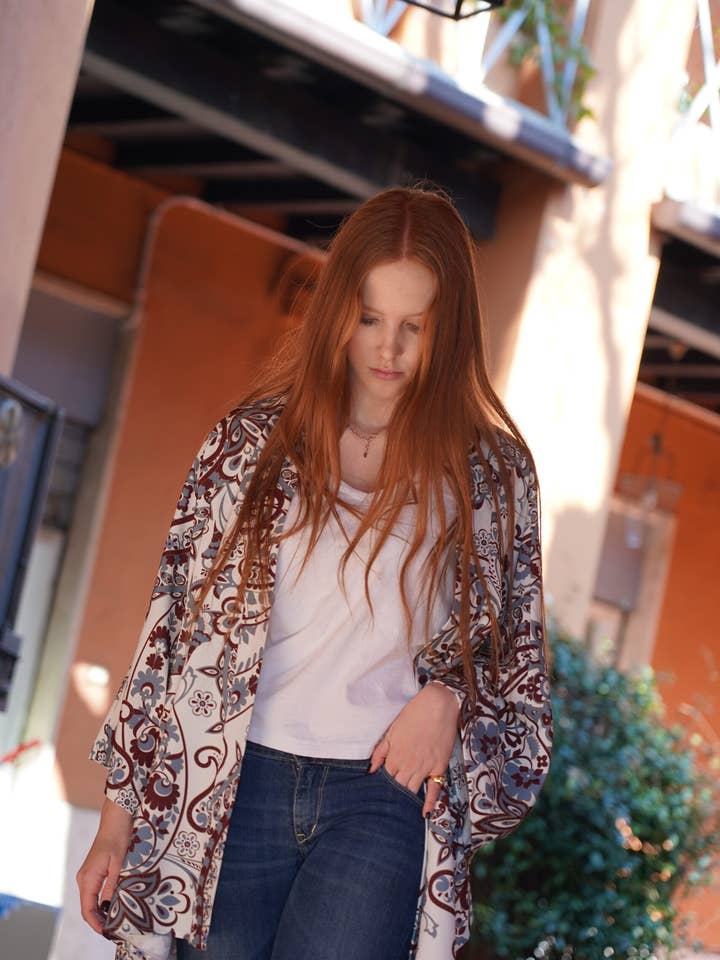 SHIRAZ BLAUER KIMONO für den Großhandel von Halapage