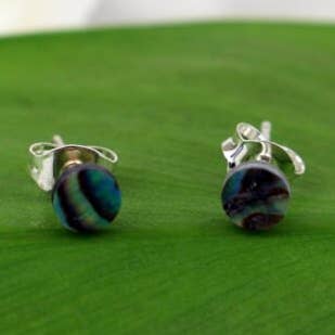 Upcycling Perlmutt Ohrringe - dunkel - 18K Gold für den Großhandel von Purewater