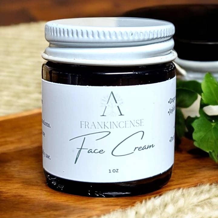 Crème pour le visage à l'huile essentielle d'encens | Crème pour le visage naturelle pour la vente par AmaliaMade
