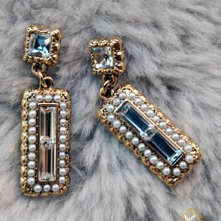 Decan vintage style pearl dangle earrings for wholesale by Esttia