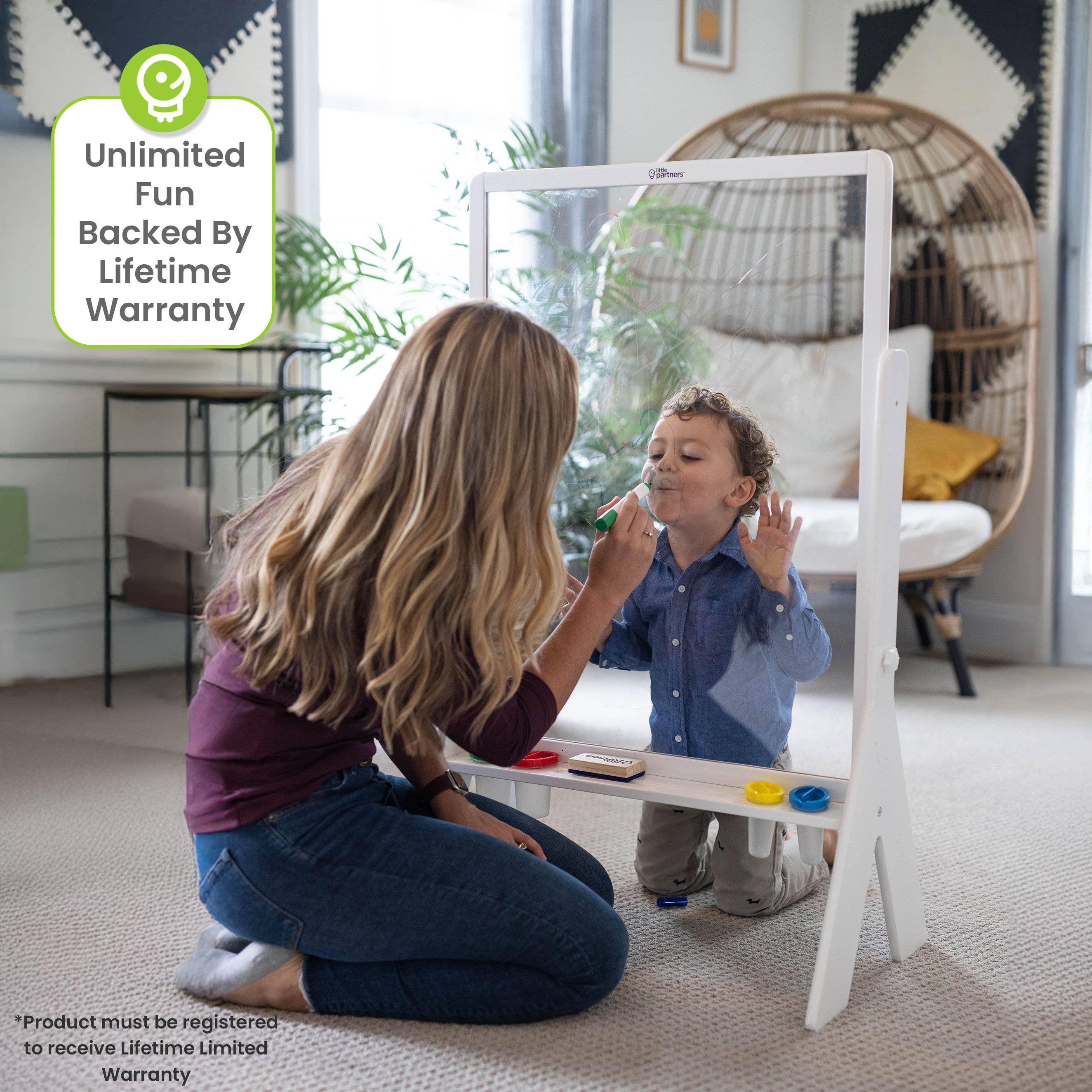 Little Partners – Großhandel Staffeleien – Little Partners Peek-A-Boo Staffelei mit transparentem Acrylboard17