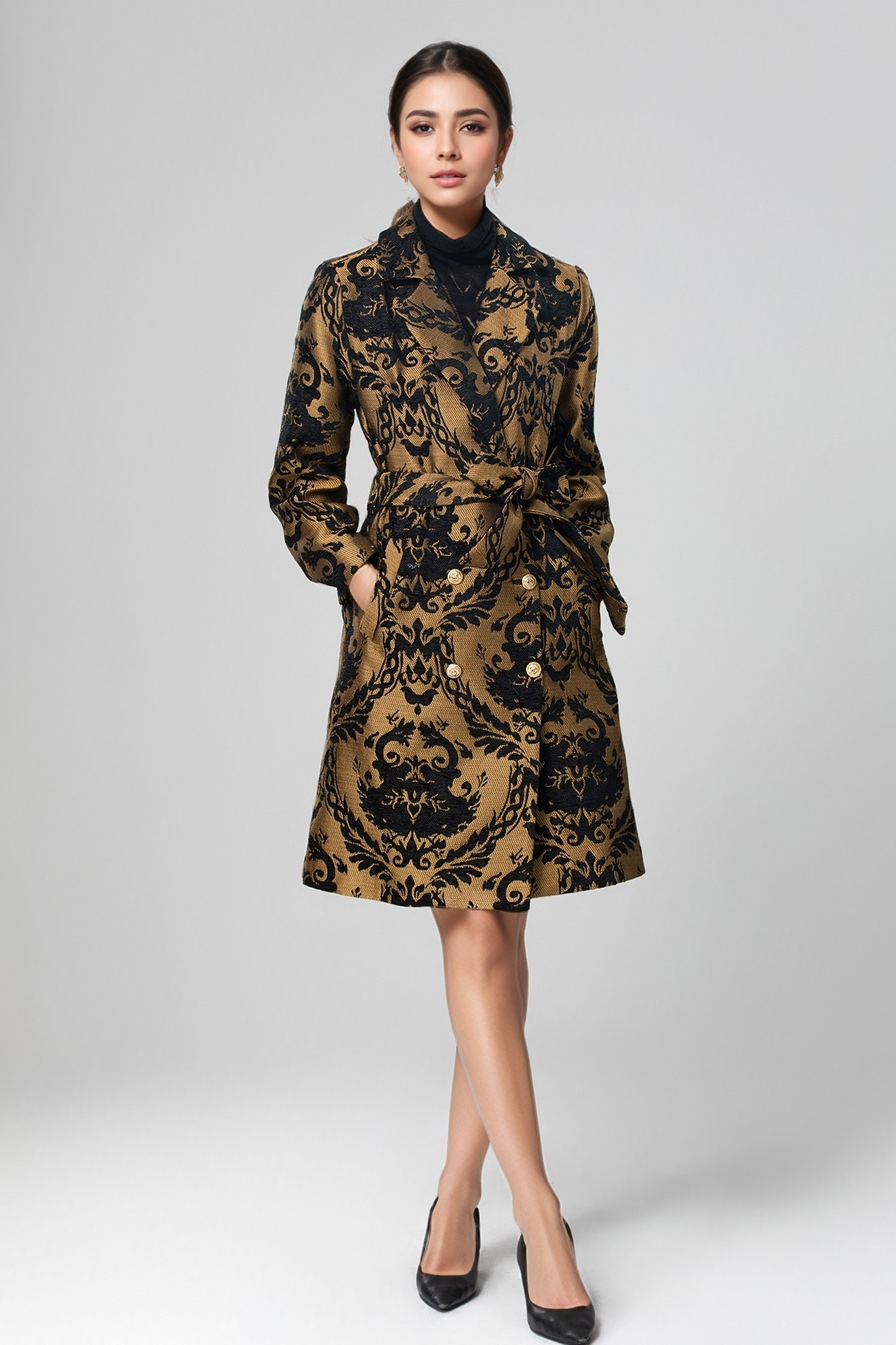 Kleur als afbeeldingen CT101Y Gebloemde Geborduurde Windjack met Riem voor Dames voor groothandel op Faire9